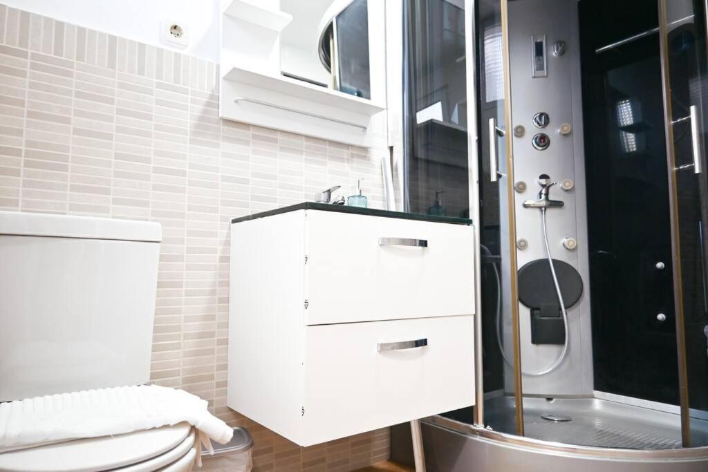 Апартаменты Agradable Apartamento Temporal De 1 Dormitorio En Madrid Pez30 Экстерьер фото