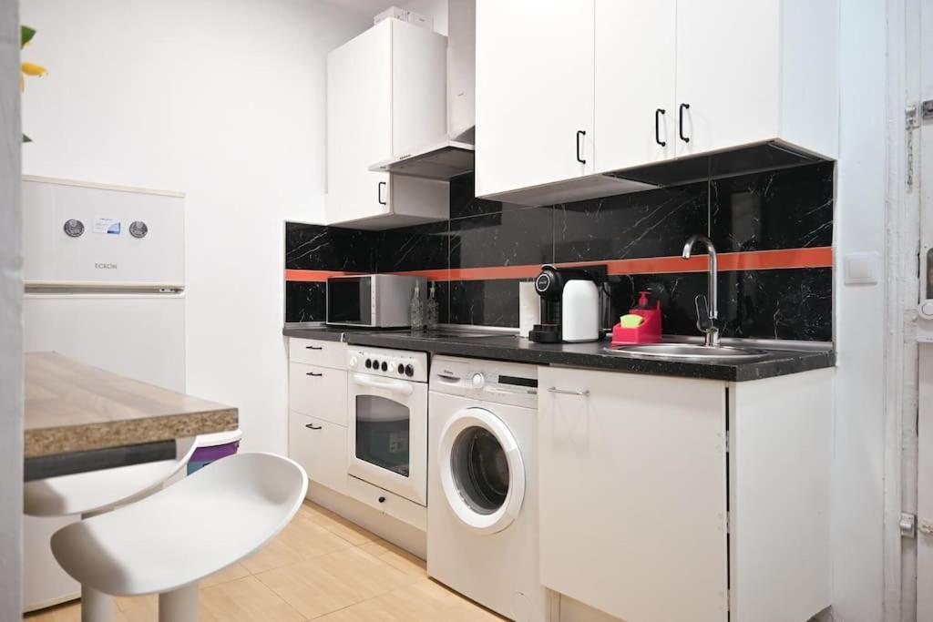 Апартаменты Agradable Apartamento Temporal De 1 Dormitorio En Madrid Pez30 Экстерьер фото